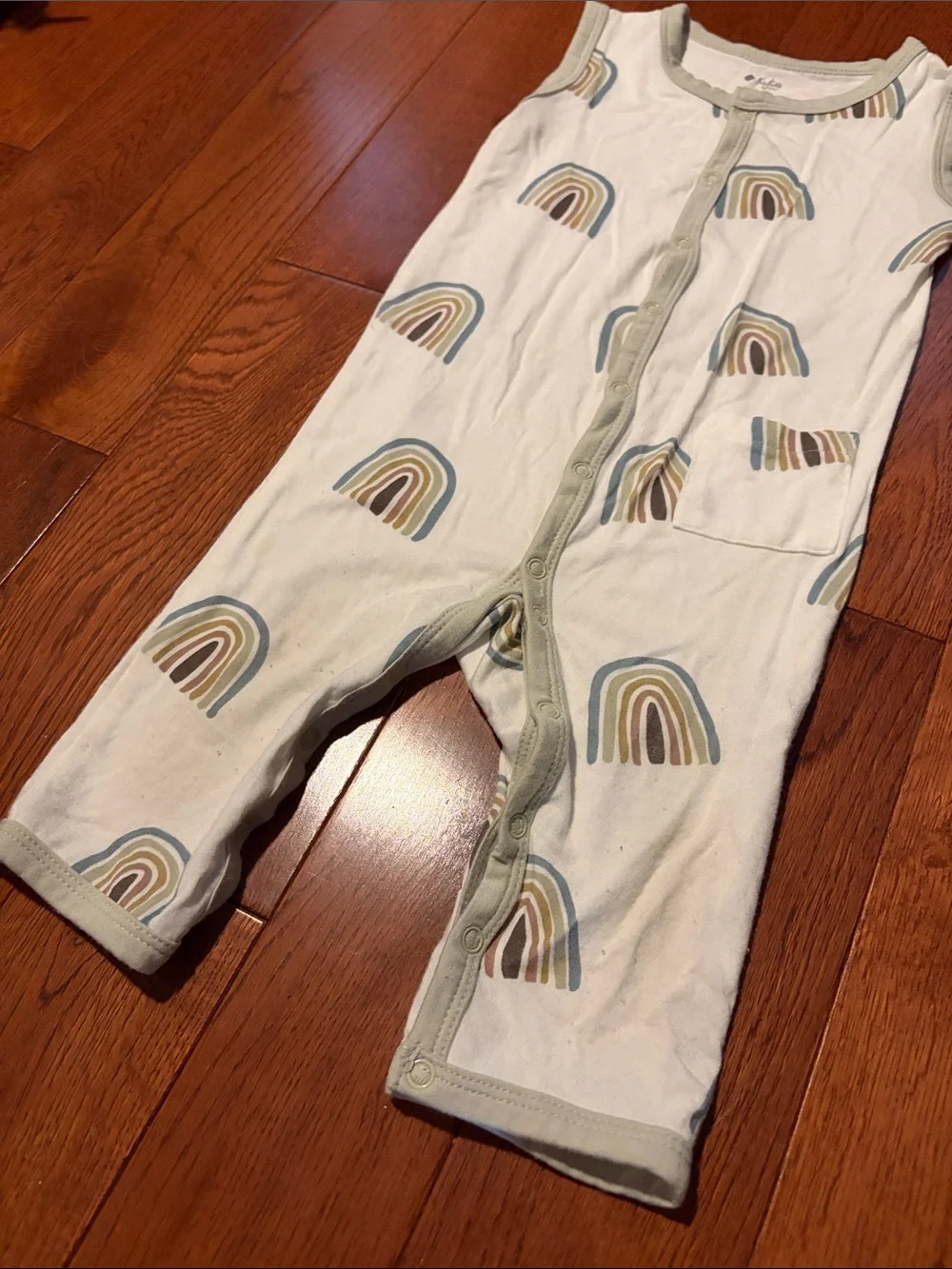 Kyte Baby sleeveless snap romper, aloe rainbow, 12-18 months